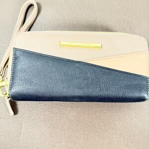 Steve Madden Zip Around Wallet Leather Black Taupe Purse